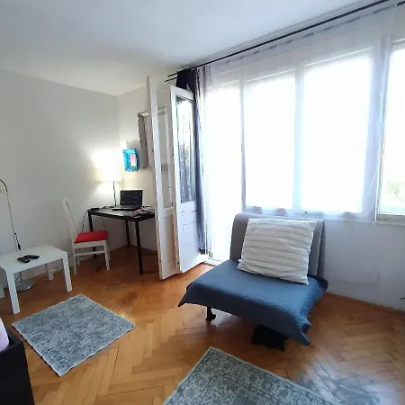 Konaque Dr Apartment Nis